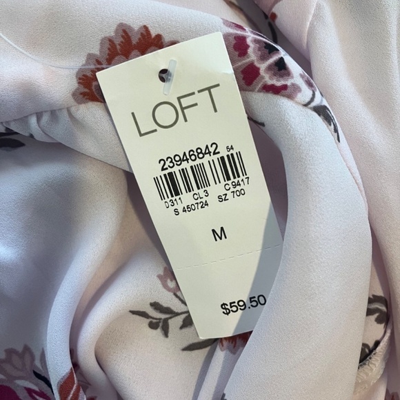 NWT LOFT Ann Taylor lavender/pink floral blouse size medium - Picture 3 of 5